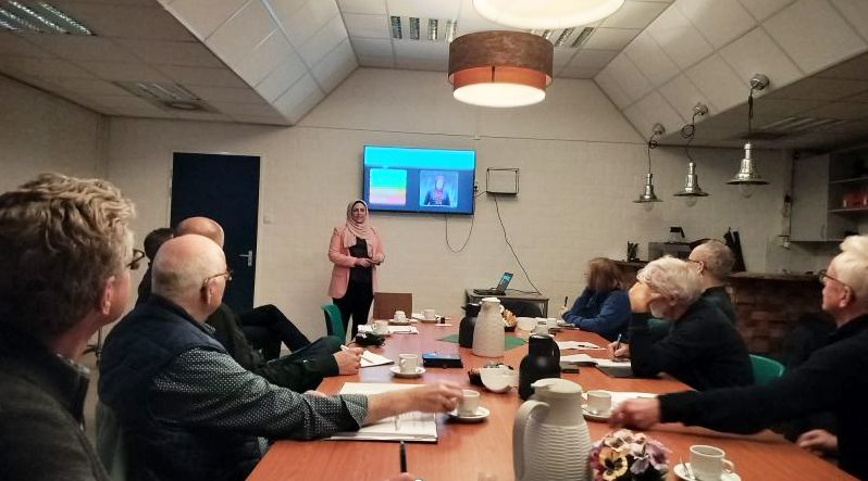Buurtwerker informeert wijkbelangenverenigingen